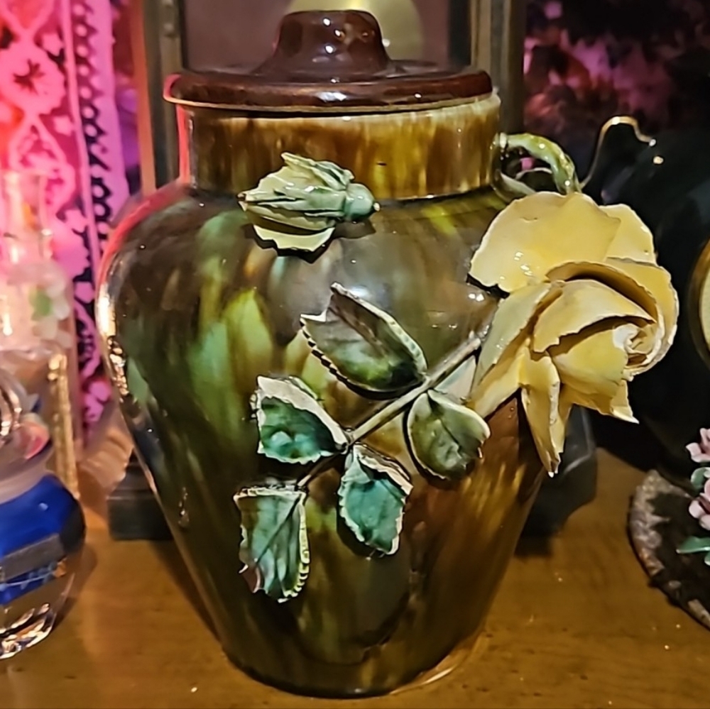 FREE 19th C 1800s Marked French Barbotine Marjolica Urn Defects stil magnificent